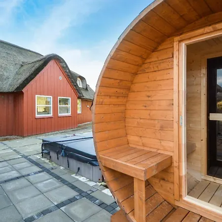 In Romo With Kitchen Holiday home Toftum (Syddanmark)