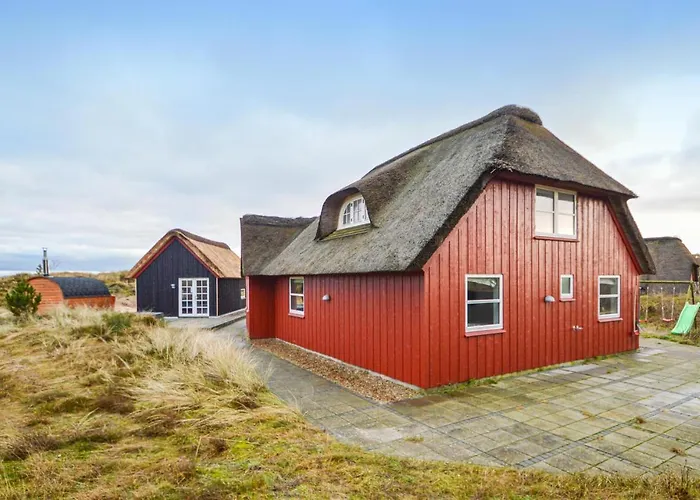 In Romo With Kitchen